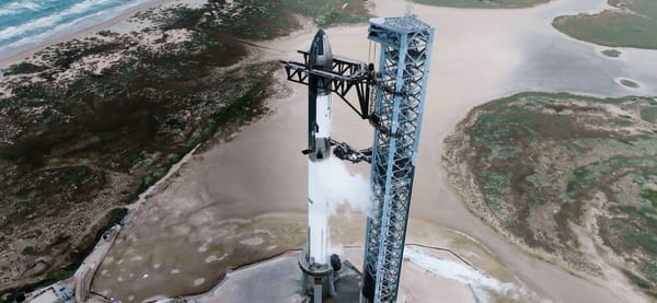 SpaceX Взлетает: Готовится К Третьему Эпическому Полету Starship в Техасе!